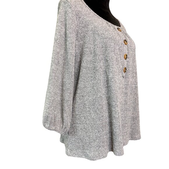 Cozy Gray Ribbed Knit Top | Scoop Neck with Button Detail | Women’s M - Picture 4 of 10